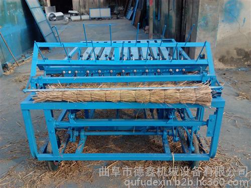 供应优质品牌德鑫大型草帘加工设备 直销大型大棚保温草帘加工设备 德鑫草帘机